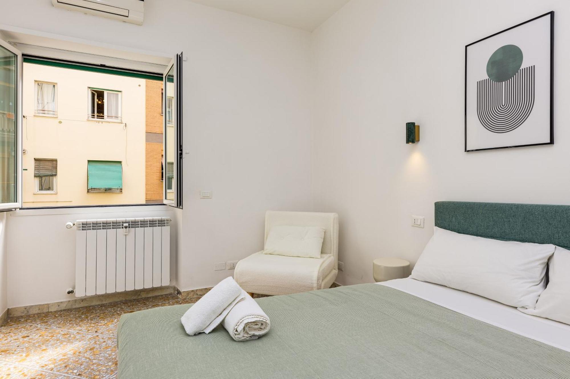 Nima Holiday 49, Rome